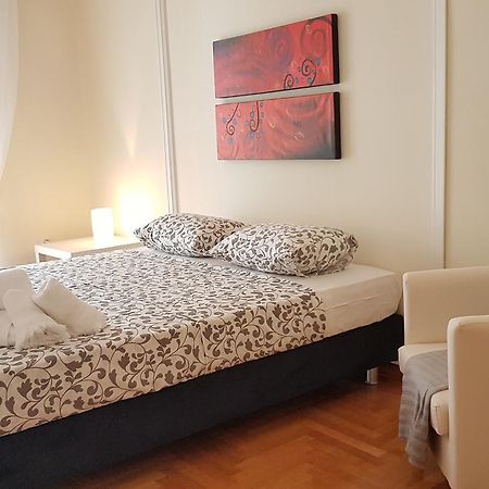 Menta Errathens Apartment - Athens Center, 5 Bd, 2 Bath Εξωτερικό φωτογραφία