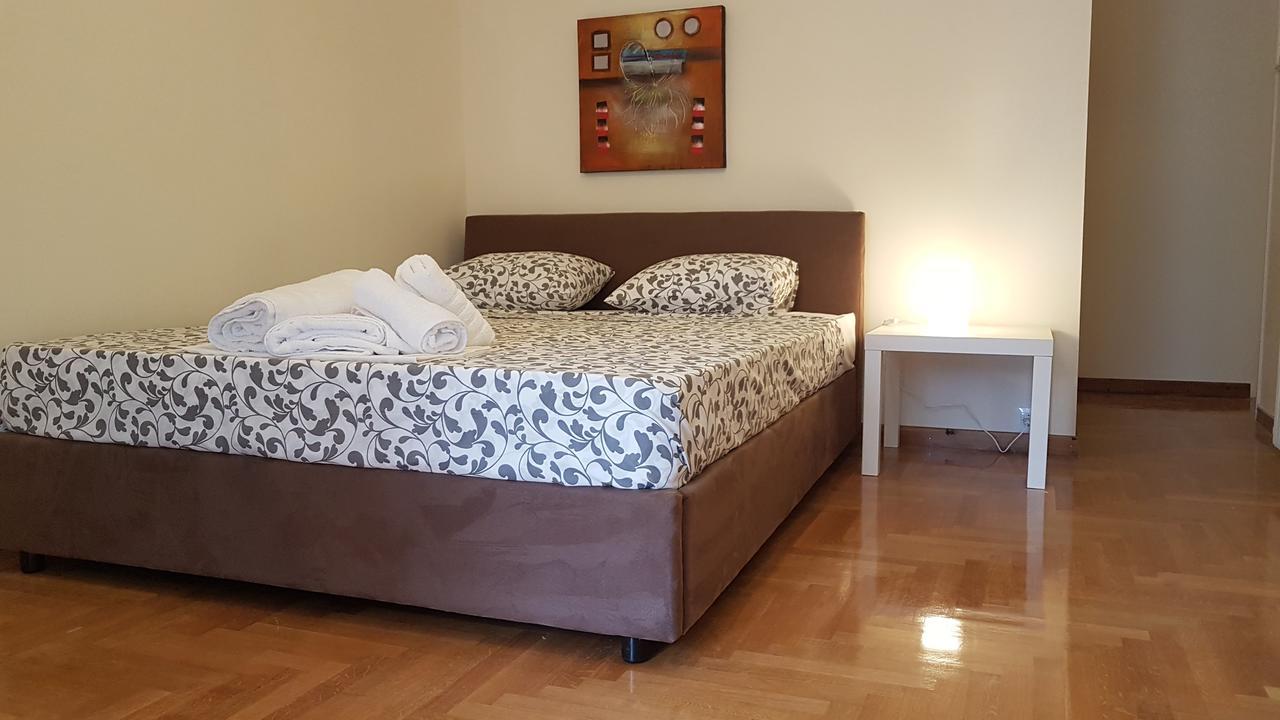 Menta Errathens Apartment - Athens Center, 5 Bd, 2 Bath Εξωτερικό φωτογραφία