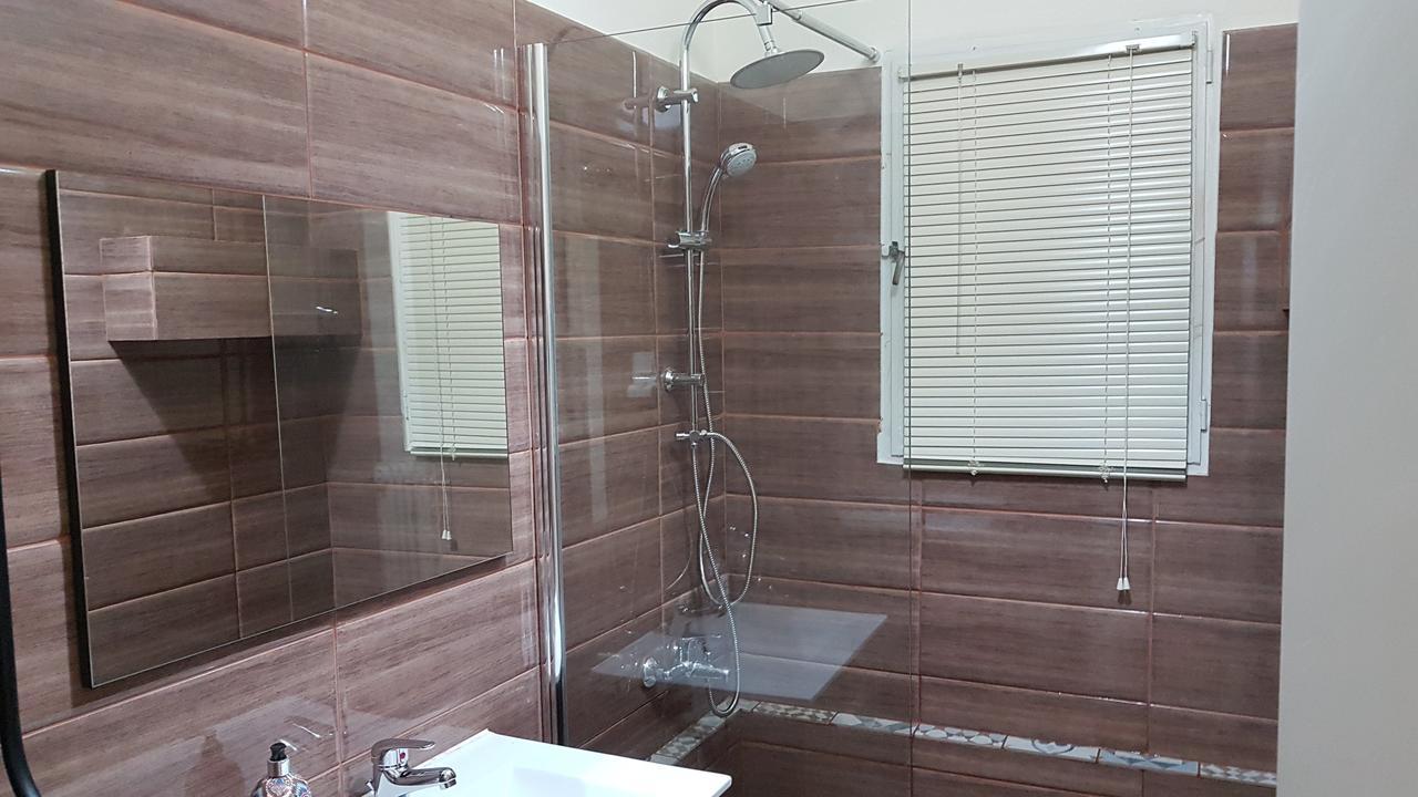 Menta Errathens Apartment - Athens Center, 5 Bd, 2 Bath Εξωτερικό φωτογραφία